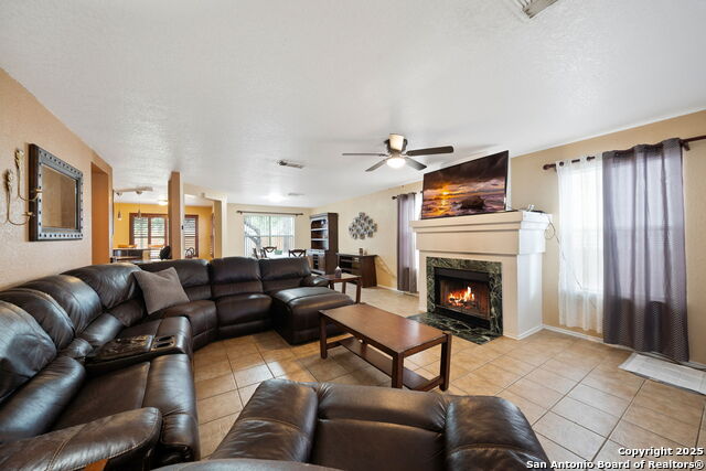Image 12 of 35 For 934 Saxonhill