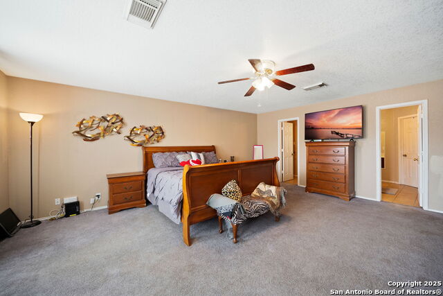 Image 19 of 35 For 934 Saxonhill