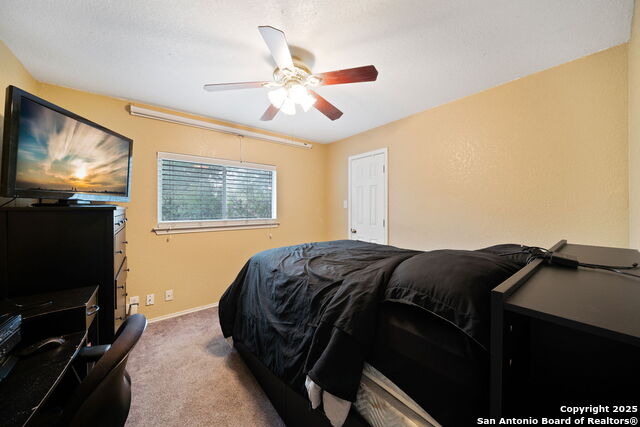 Image 24 of 35 For 934 Saxonhill