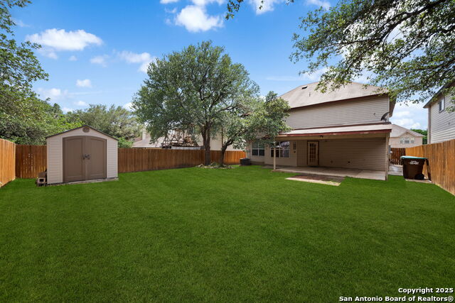 Image 33 of 35 For 934 Saxonhill