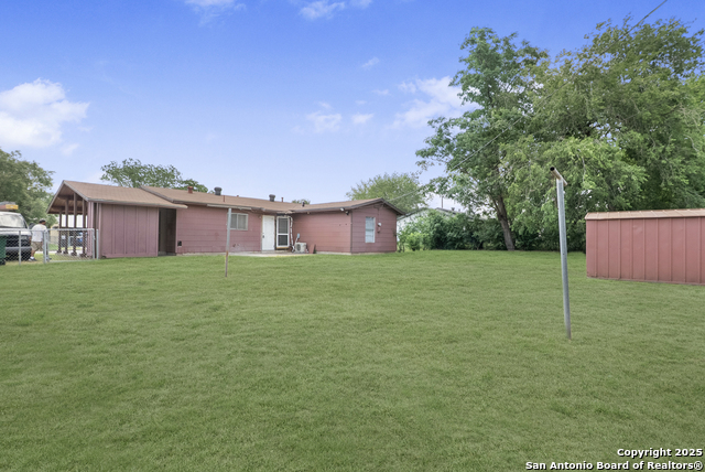 Listing photo id 14 for 6711 Greencastle