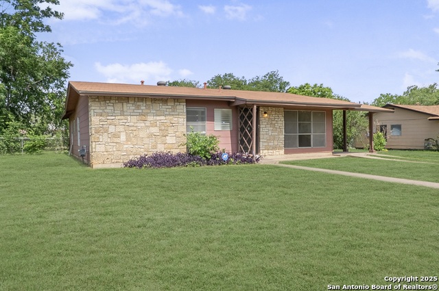 Listing photo id 0 for 6711 Greencastle