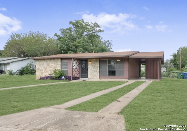 Listing photo id 1 for 6711 Greencastle