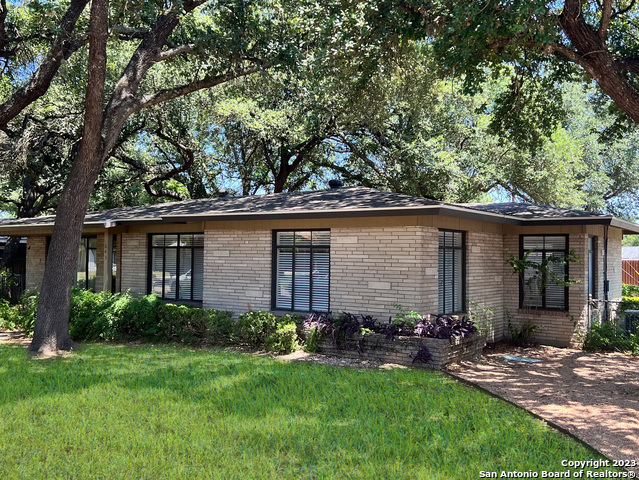 Image 31 of 32 For 643 Brightwood Pl