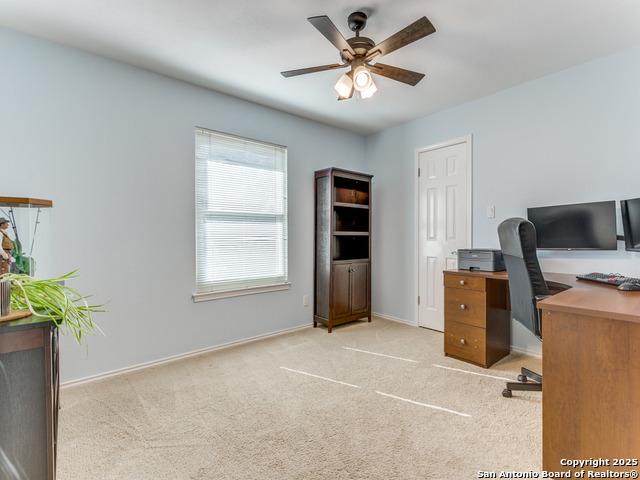 Image 17 of 25 For 2302 Oak Castle