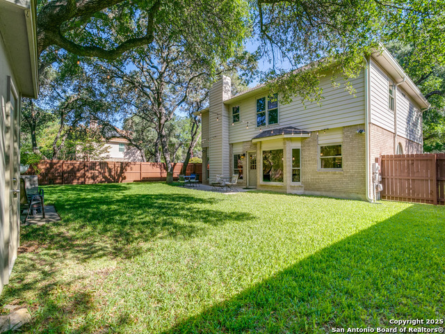 Image 24 of 25 For 2302 Oak Castle