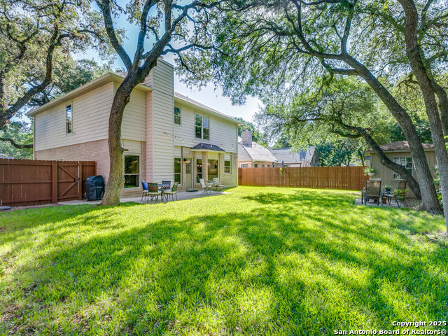 Image 25 of 25 For 2302 Oak Castle