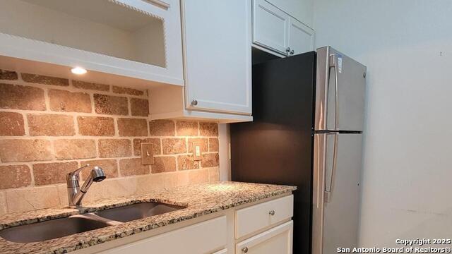 Image 6 of 14 For 8702 Village Dr  204