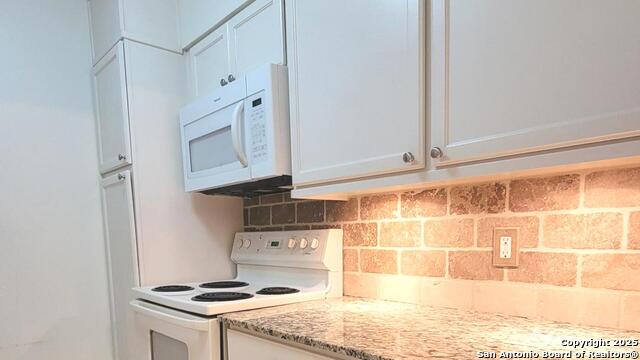 Image 7 of 14 For 8702 Village Dr  204