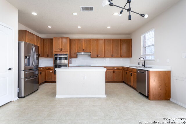 Image 10 of 27 For 7210 Adair Post