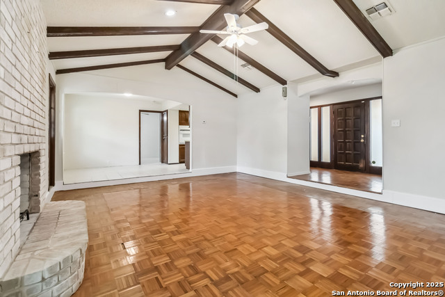 Listing photo id 3 for 10514 Merritime Ct