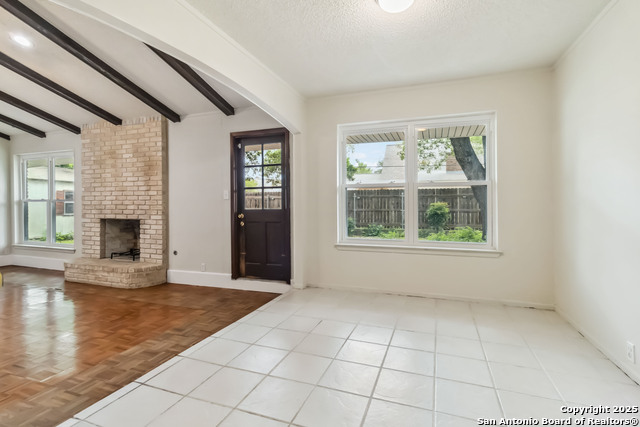 Listing photo id 4 for 10514 Merritime Ct