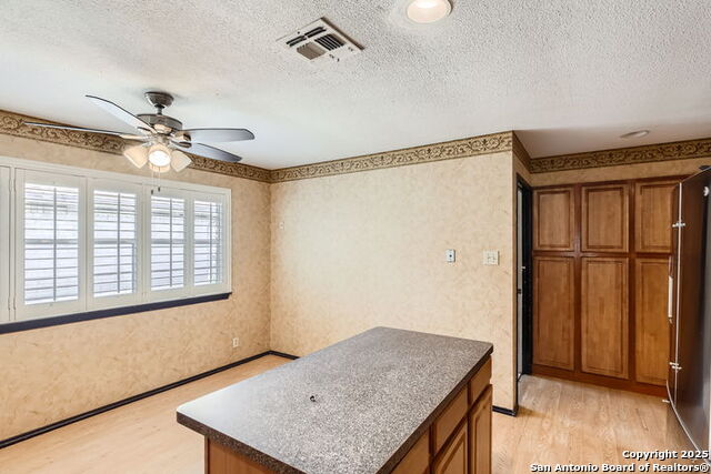 Image 9 of 16 For 13802 Norland