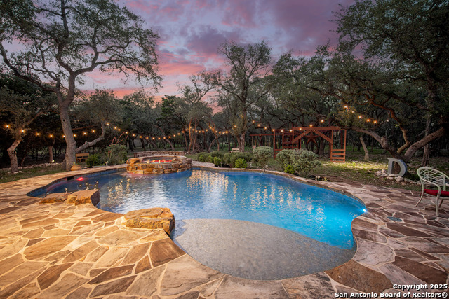 Image 8 of 50 For 1040 Glenwood