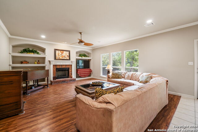 Listing photo id 10 for 38 Atwell