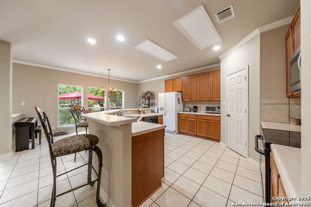 Listing photo id 15 for 38 Atwell