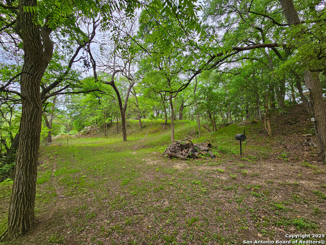 Image 30 of 34 For 1600 River Trl