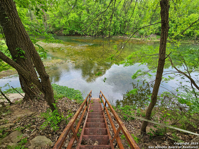 Image 32 of 34 For 1600 River Trl