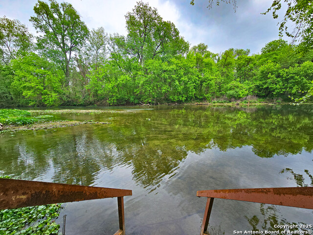 Image 33 of 34 For 1600 River Trl