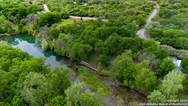 Image 4 of 34 For 1600 River Trl
