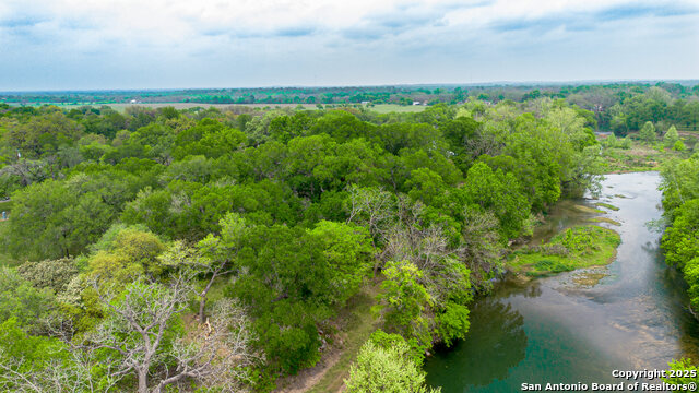 Image 9 of 34 For 1600 River Trl