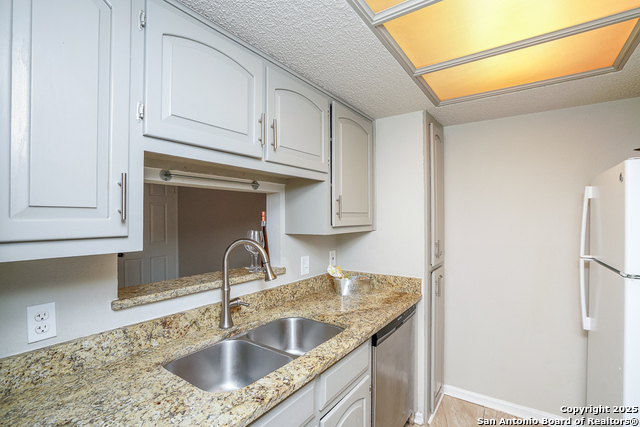 Image 13 of 29 For 11843 Braesview  1612