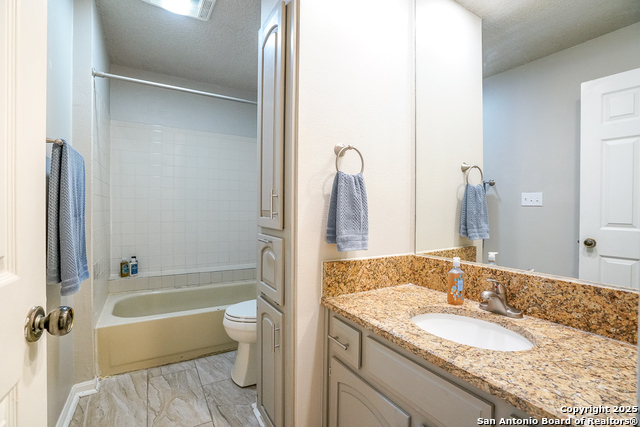 Image 17 of 29 For 11843 Braesview  1612