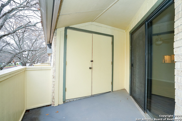 Image 25 of 29 For 11843 Braesview  1612