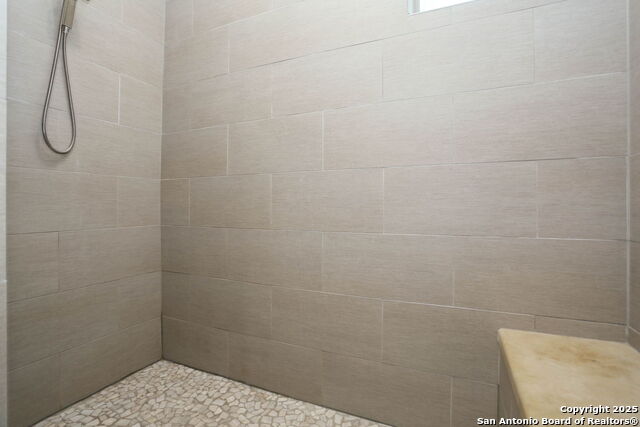 Image 15 of 31 For 101 Chama Dr