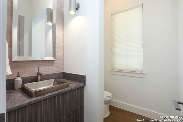Image 19 of 31 For 101 Chama Dr