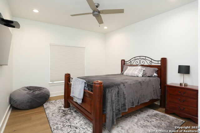 Image 22 of 31 For 101 Chama Dr