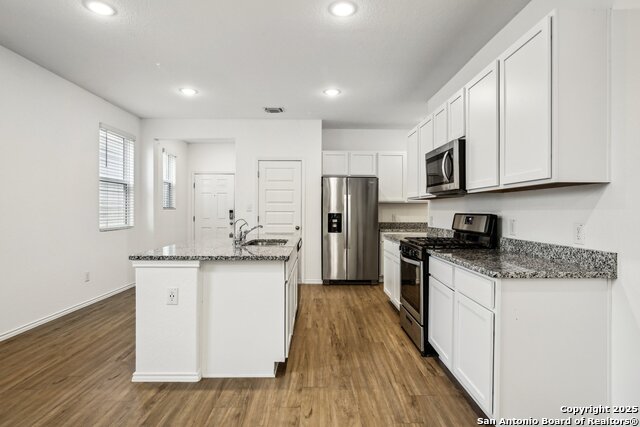 Image 10 of 48 For 4422 Chandler Rd 26