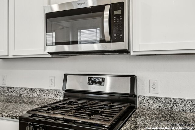 Image 12 of 48 For 4422 Chandler Rd 26