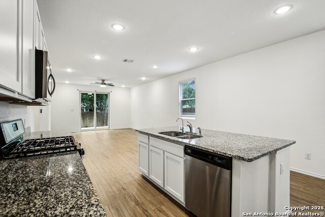 Image 13 of 48 For 4422 Chandler Rd 26