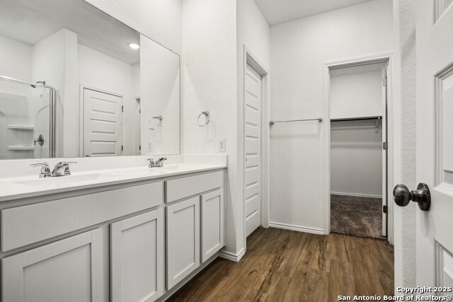 Image 22 of 48 For 4422 Chandler Rd 26
