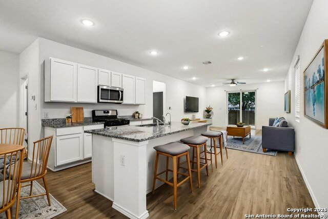 Image 8 of 48 For 4422 Chandler Rd 26
