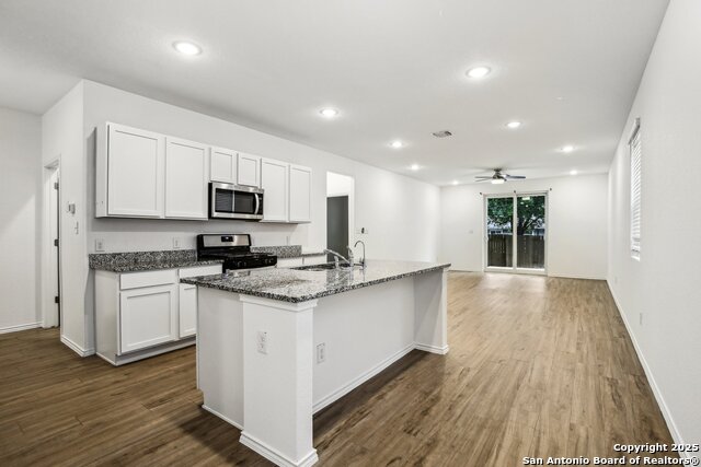 Image 9 of 48 For 4422 Chandler Rd 26