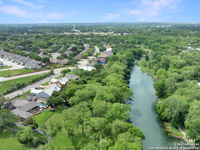 Image 4 of 13 For 1049 River Terrace
