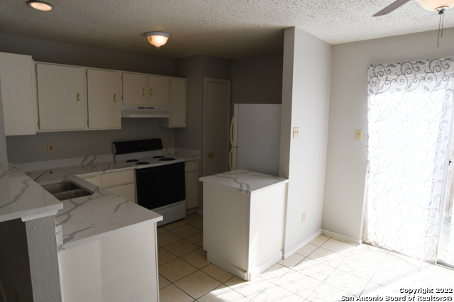 Image 4 of 14 For 8866 Meadow Range St