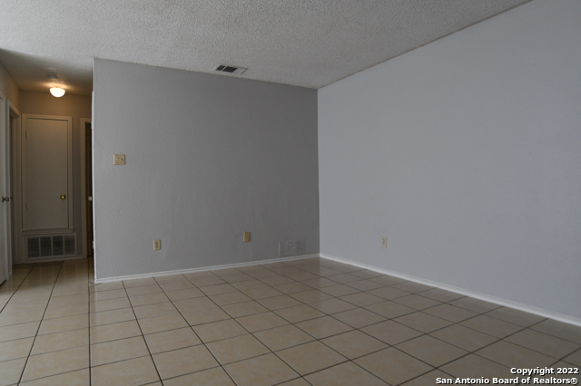Image 6 of 14 For 8866 Meadow Range St