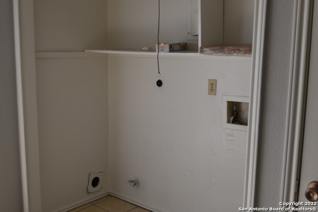 Image 7 of 14 For 8866 Meadow Range St