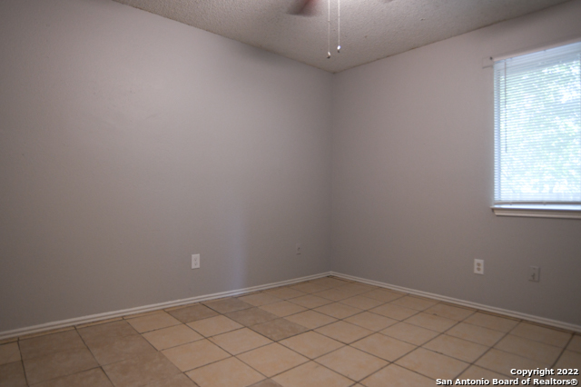 Image 8 of 14 For 8866 Meadow Range St