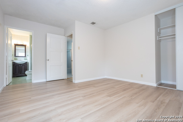 Listing photo id 4 for 230 Ravenhill