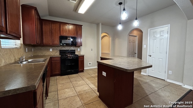 Image 10 of 38 For 906 Siena View