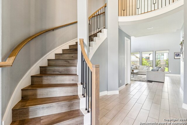Image 4 of 56 For 1907 Peres Street