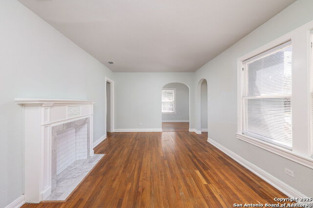 Image 4 of 12 For 1601 West Craig Pl  2