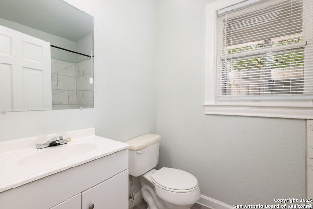 Image 9 of 12 For 1601 West Craig Pl  2