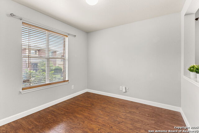 Listing photo id 7 for 846 Barrel Pt