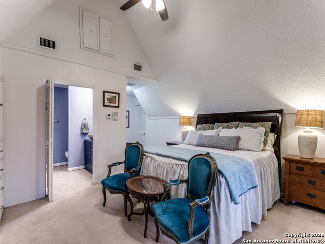 Listing photo id 8 for 3772 Spring Branch Rd