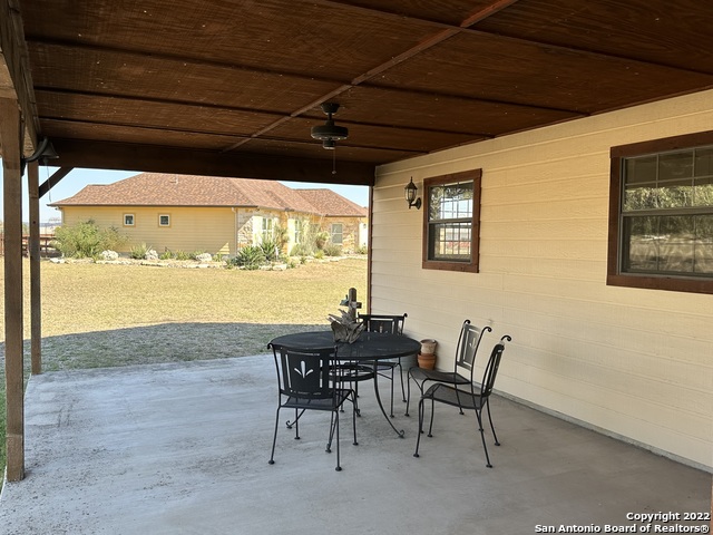Image 15 of 16 For 466 Wood View Cir